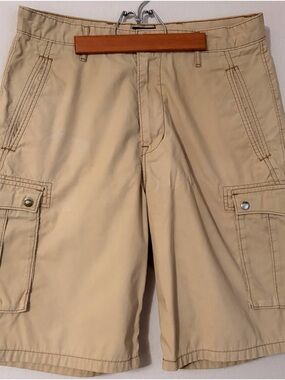 Levi’s Men’s Carrier Cargo Shorts Size 34 tan Relaxed Fit Multi Pocket Utility